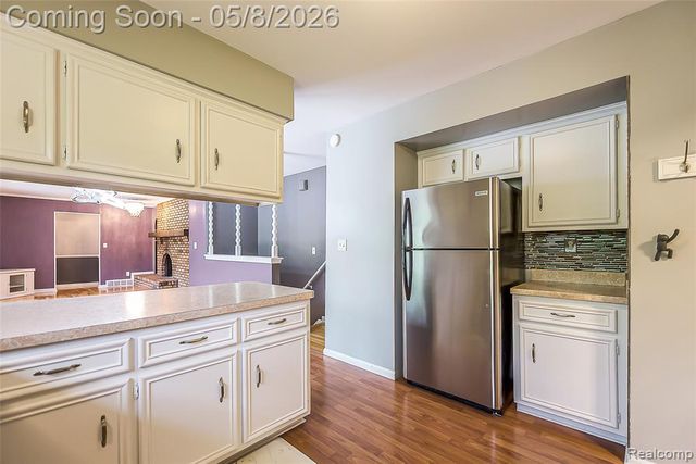 7584 Brookview Court, Brighton, MI 48116