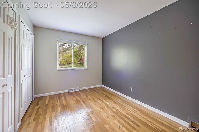 7584 Brookview Court, Brighton, MI 48116