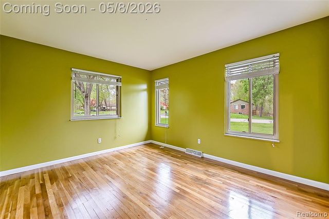 7584 Brookview Court, Brighton, MI 48116