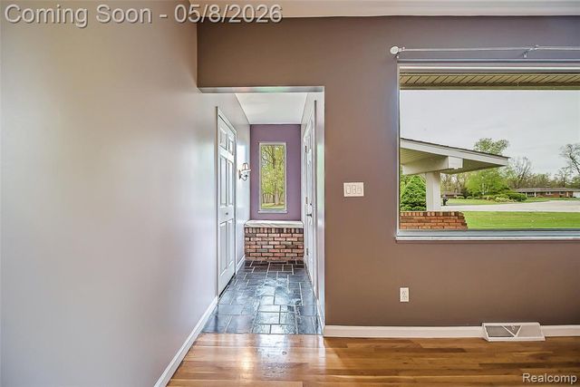 7584 Brookview Court, Brighton, MI 48116