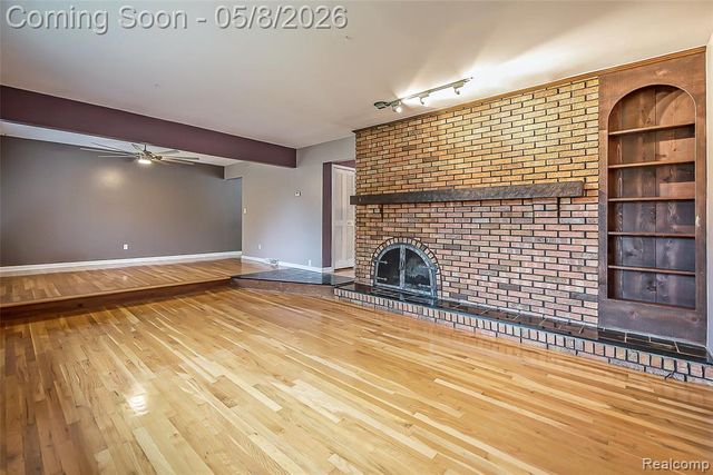7584 Brookview Court, Brighton, MI 48116