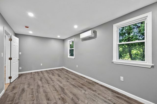 24 Emerson St, Fall River, MA 02720