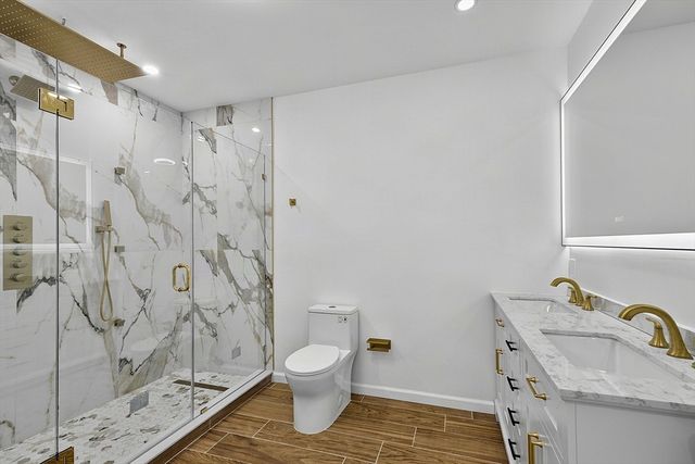 24 Emerson St, Fall River, MA 02720