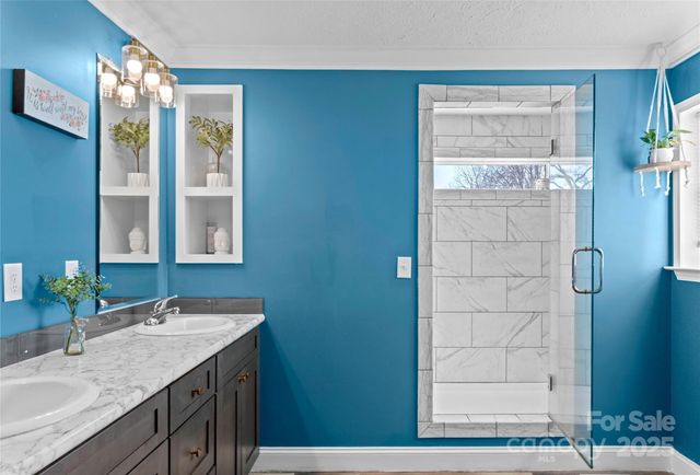 1002 Crestline Drive, Yadkinville, NC 27055