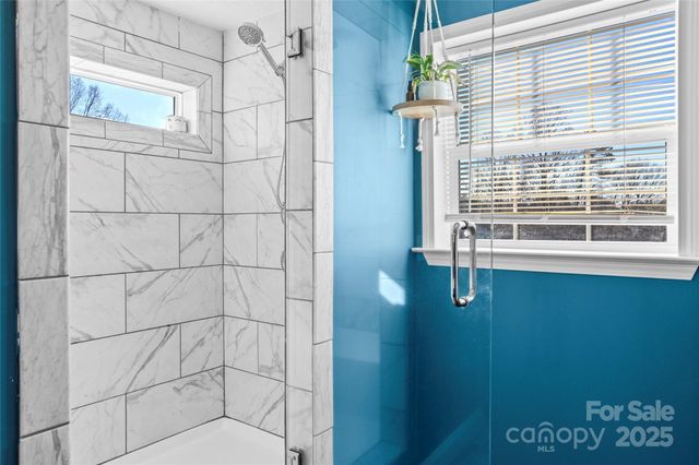 1002 Crestline Drive, Yadkinville, NC 27055