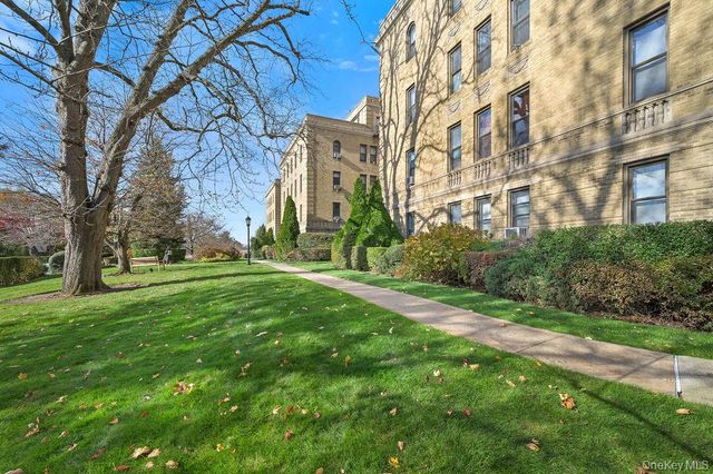 43 Calton Road 5C, New Rochelle, NY 10804