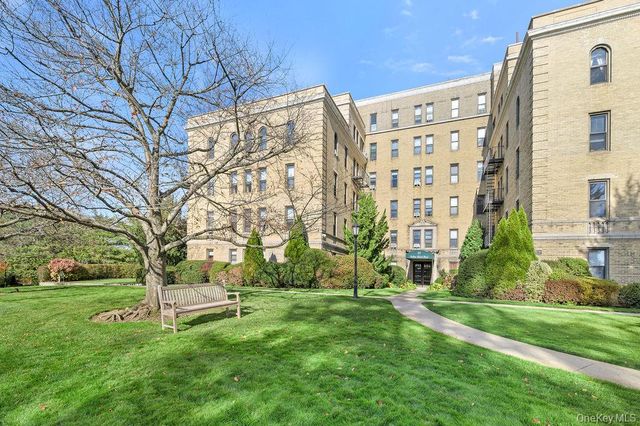 43 Calton Road 5C, New Rochelle, NY 10804