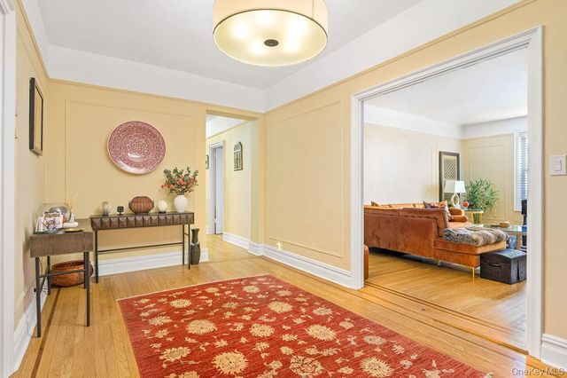 43 Calton Road 5C, New Rochelle, NY 10804