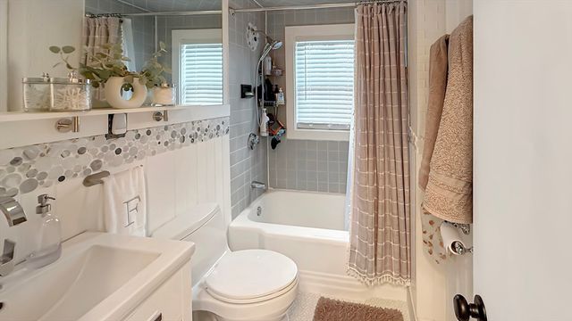 3 Milton Ter, Randolph, MA 02368