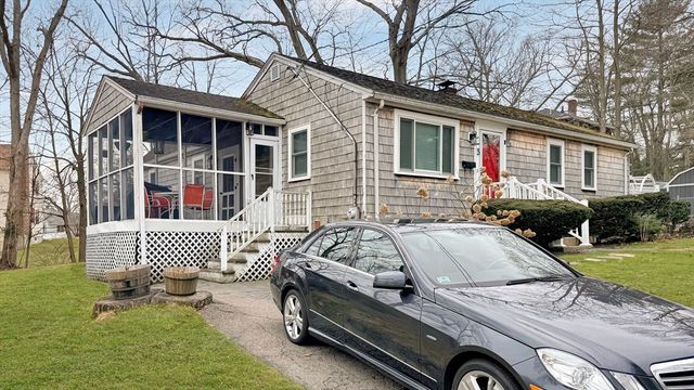 3 Milton Ter, Randolph, MA 02368