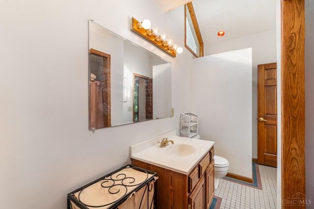 222 Obannon Avenue, Loveland, OH 45140