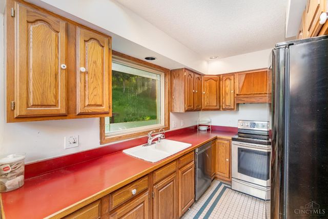 222 Obannon Avenue, Loveland, OH 45140