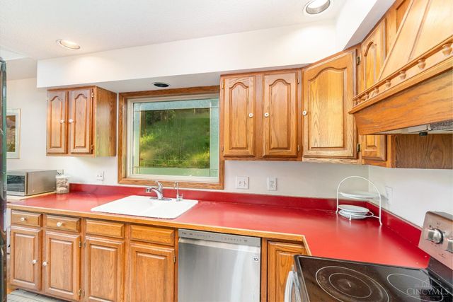 222 Obannon Avenue, Loveland, OH 45140