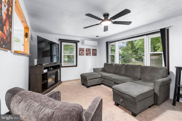 28 CHESTNUT HILL LN, Elkton, MD 21921