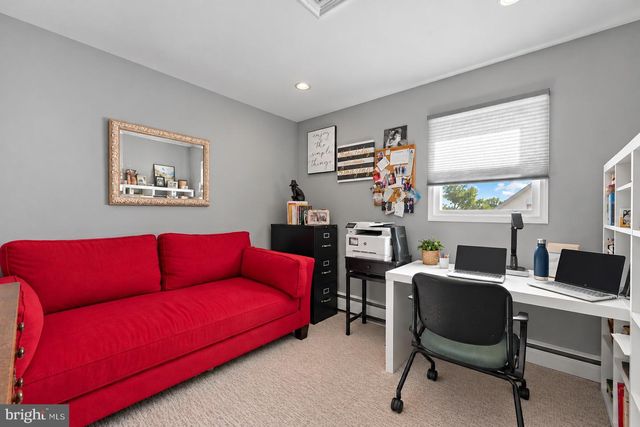 824 EDMONDS AVE, Drexel Hill, PA 19026