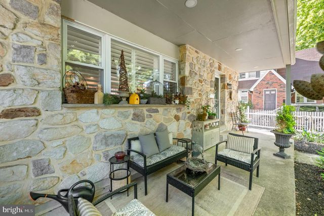 824 EDMONDS AVE, Drexel Hill, PA 19026