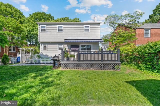 824 EDMONDS AVE, Drexel Hill, PA 19026