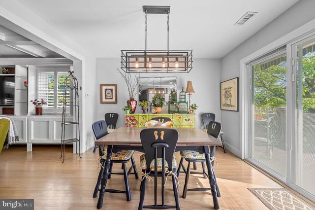 824 EDMONDS AVE, Drexel Hill, PA 19026