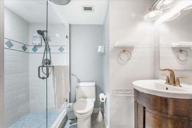 1203 Hillsboro Mile 6A, Hillsboro Beach, FL 33062