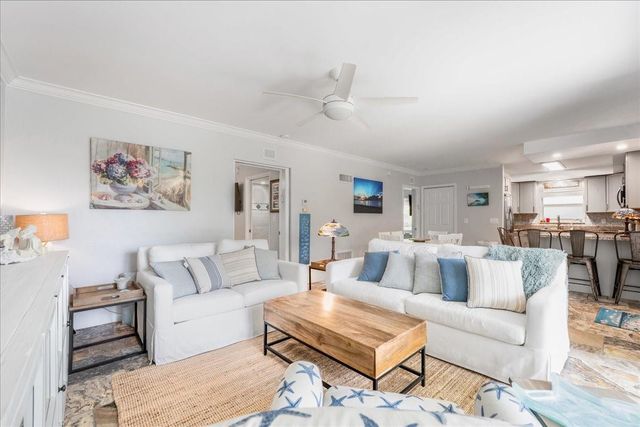 1203 Hillsboro Mile 6A, Hillsboro Beach, FL 33062