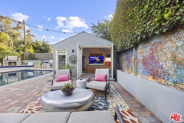 2219 Silver Ridge Avenue, Los Angeles, CA 90039