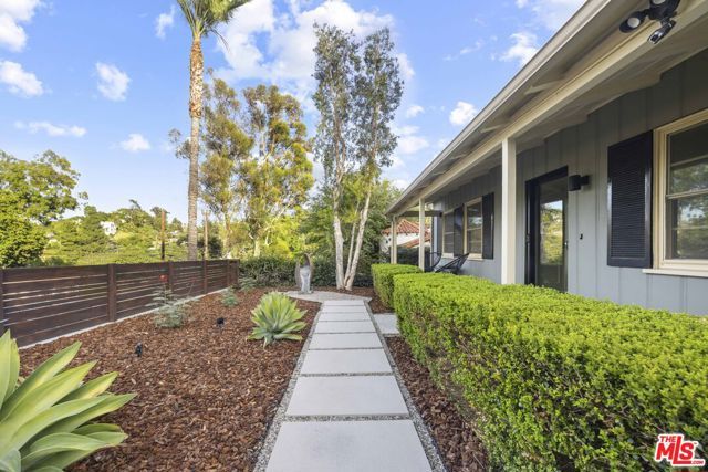2219 Silver Ridge Avenue, Los Angeles, CA 90039