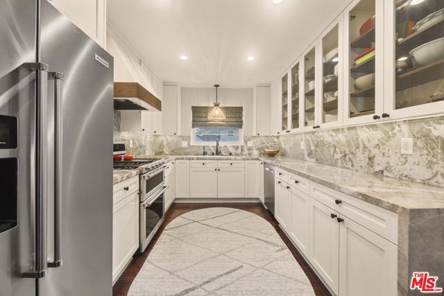 2219 Silver Ridge Avenue, Los Angeles, CA 90039