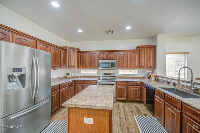 4609 E IRONHORSE Road, Gilbert, AZ 85297