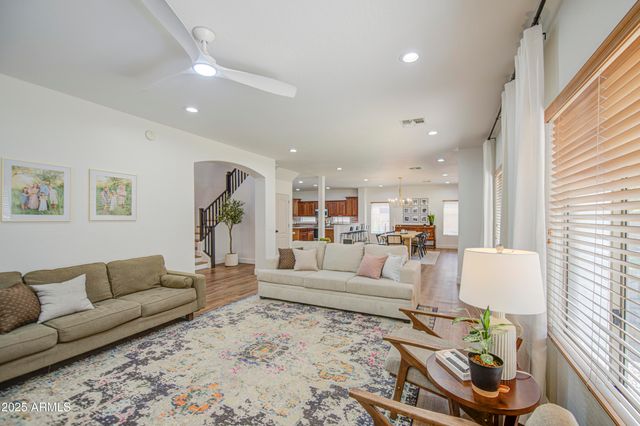 4609 E IRONHORSE Road, Gilbert, AZ 85297