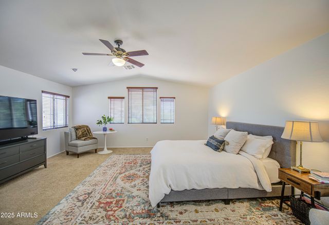 4609 E IRONHORSE Road, Gilbert, AZ 85297