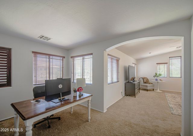 4609 E IRONHORSE Road, Gilbert, AZ 85297