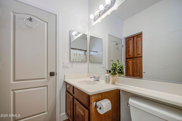 4609 E IRONHORSE Road, Gilbert, AZ 85297