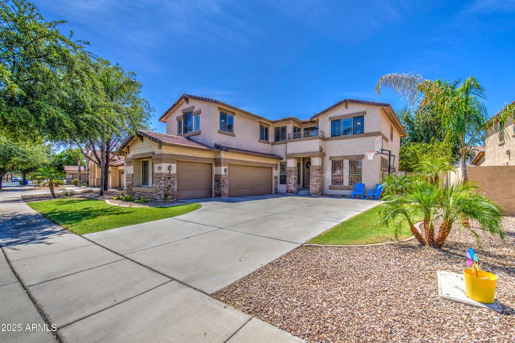 4609 E IRONHORSE Road, Gilbert, AZ 85297