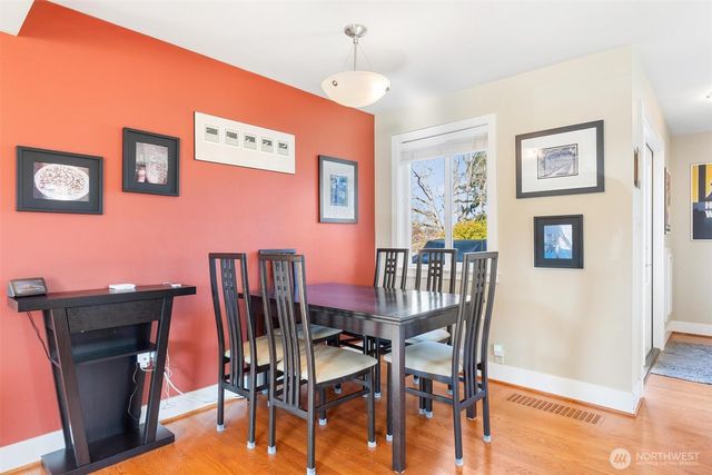 10010 13th Avenue NW, Seattle, WA 98177