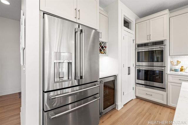 8115 Hanna Lake Avenue, Caledonia, MI 49316
