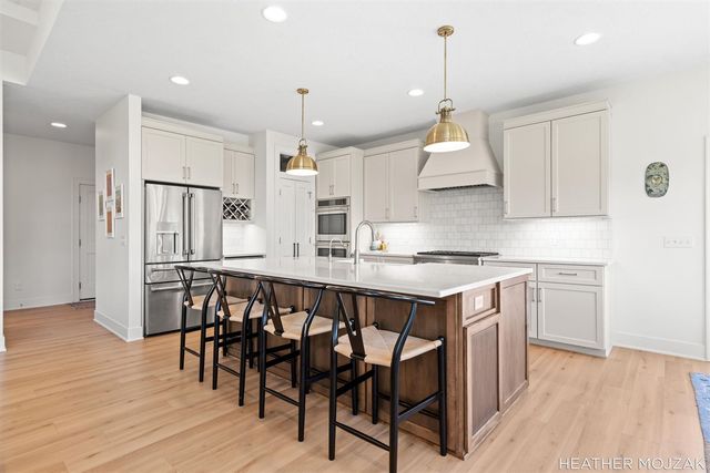8115 Hanna Lake Avenue, Caledonia, MI 49316