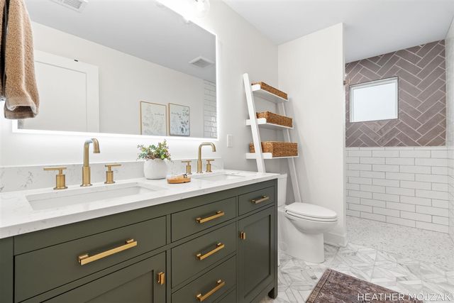8115 Hanna Lake Avenue, Caledonia, MI 49316