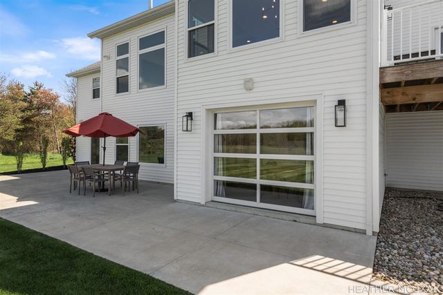 8115 Hanna Lake Avenue, Caledonia, MI 49316