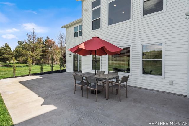 8115 Hanna Lake Avenue, Caledonia, MI 49316