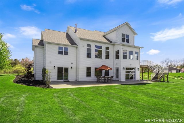 8115 Hanna Lake Avenue, Caledonia, MI 49316