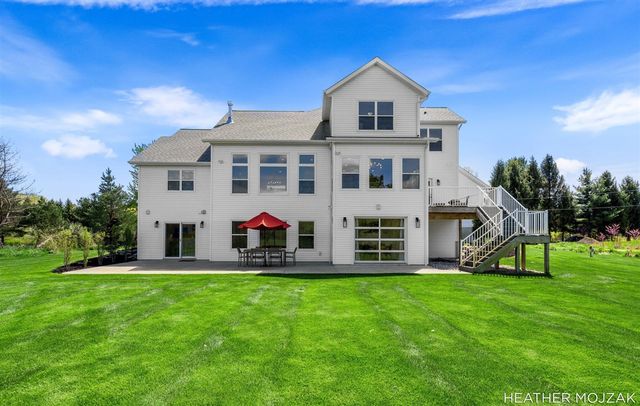 8115 Hanna Lake Avenue, Caledonia, MI 49316
