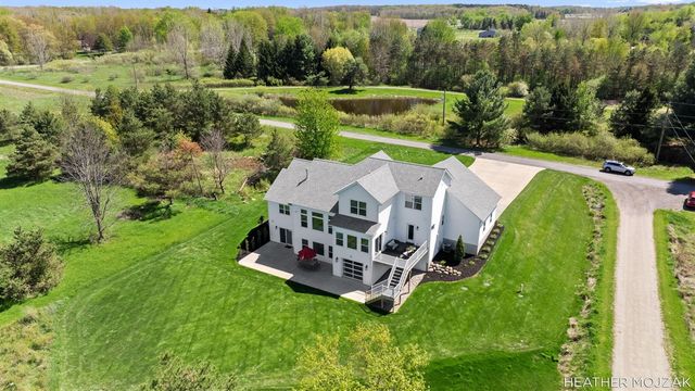 8115 Hanna Lake Avenue, Caledonia, MI 49316