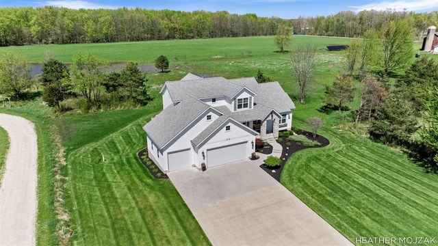 8115 Hanna Lake Avenue, Caledonia, MI 49316