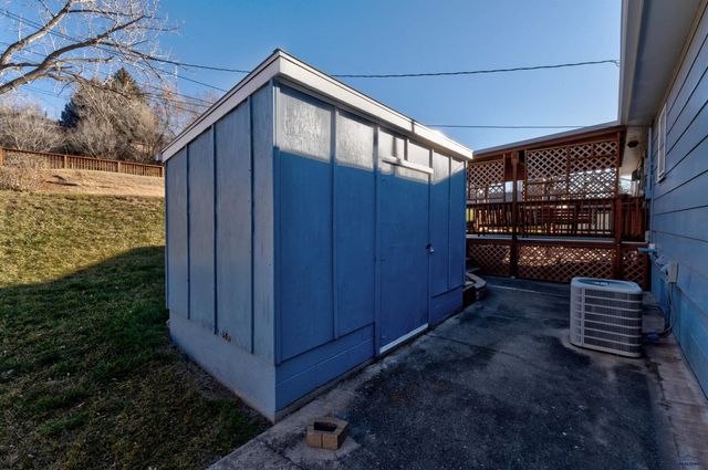 1738 MOUNTAIN VIEW DR, Rapid City, SD 57702