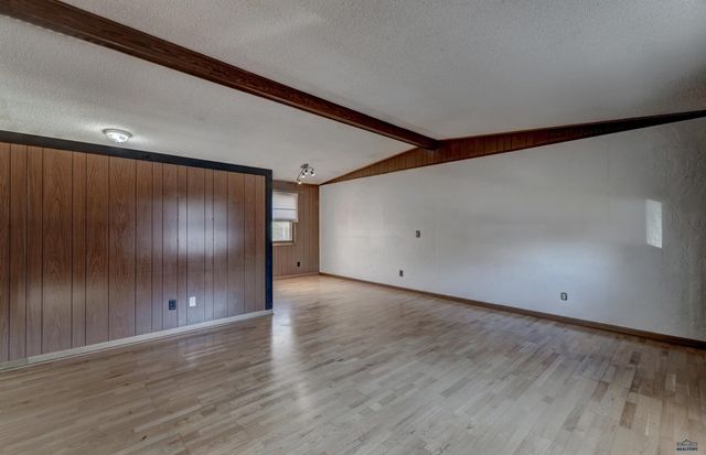 1738 MOUNTAIN VIEW DR, Rapid City, SD 57702