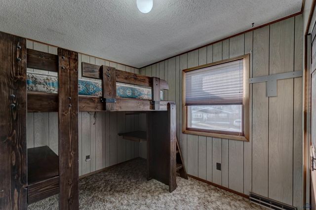 1738 MOUNTAIN VIEW DR, Rapid City, SD 57702