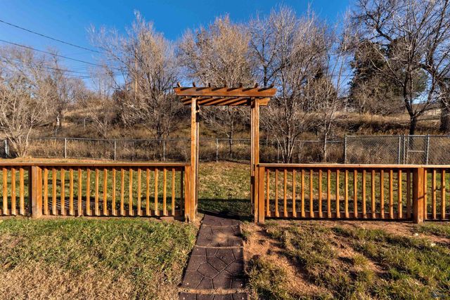 1738 MOUNTAIN VIEW DR, Rapid City, SD 57702