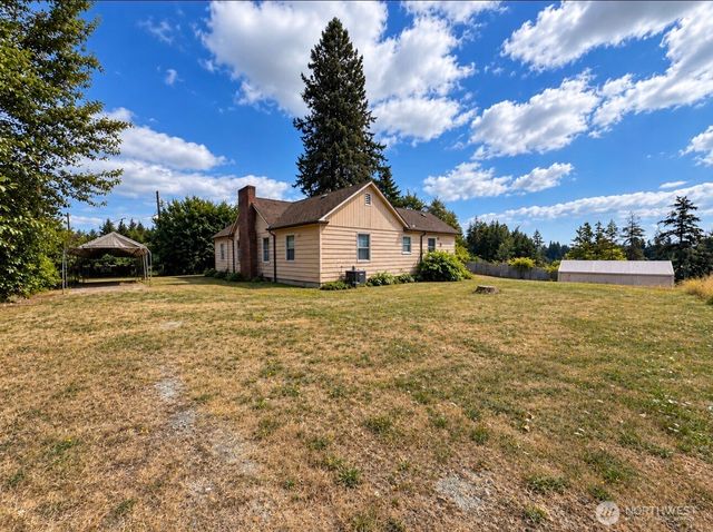 6924 Johnson Road NE, Tacoma, WA 98422