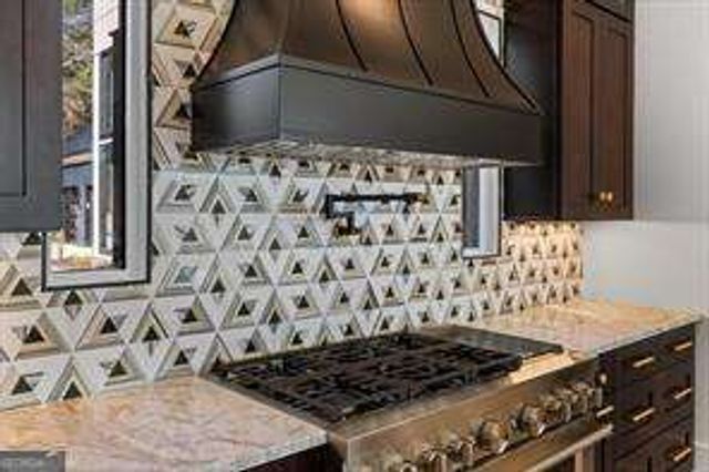 298 W River Bend Drive, Eatonton, GA 31024