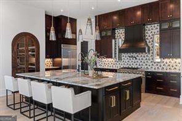 298 W River Bend Drive, Eatonton, GA 31024